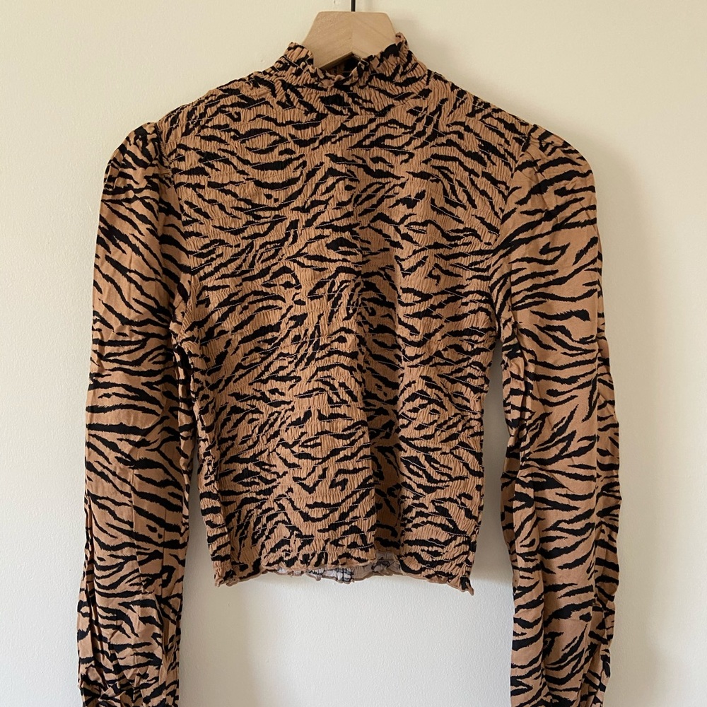 Wild Fable Long Sleeve Printed Top